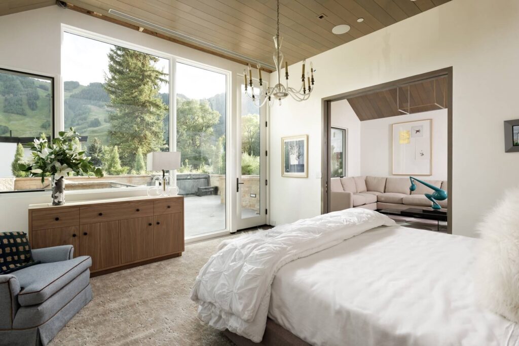 Bedroom in luxury vacation rental in Aspen