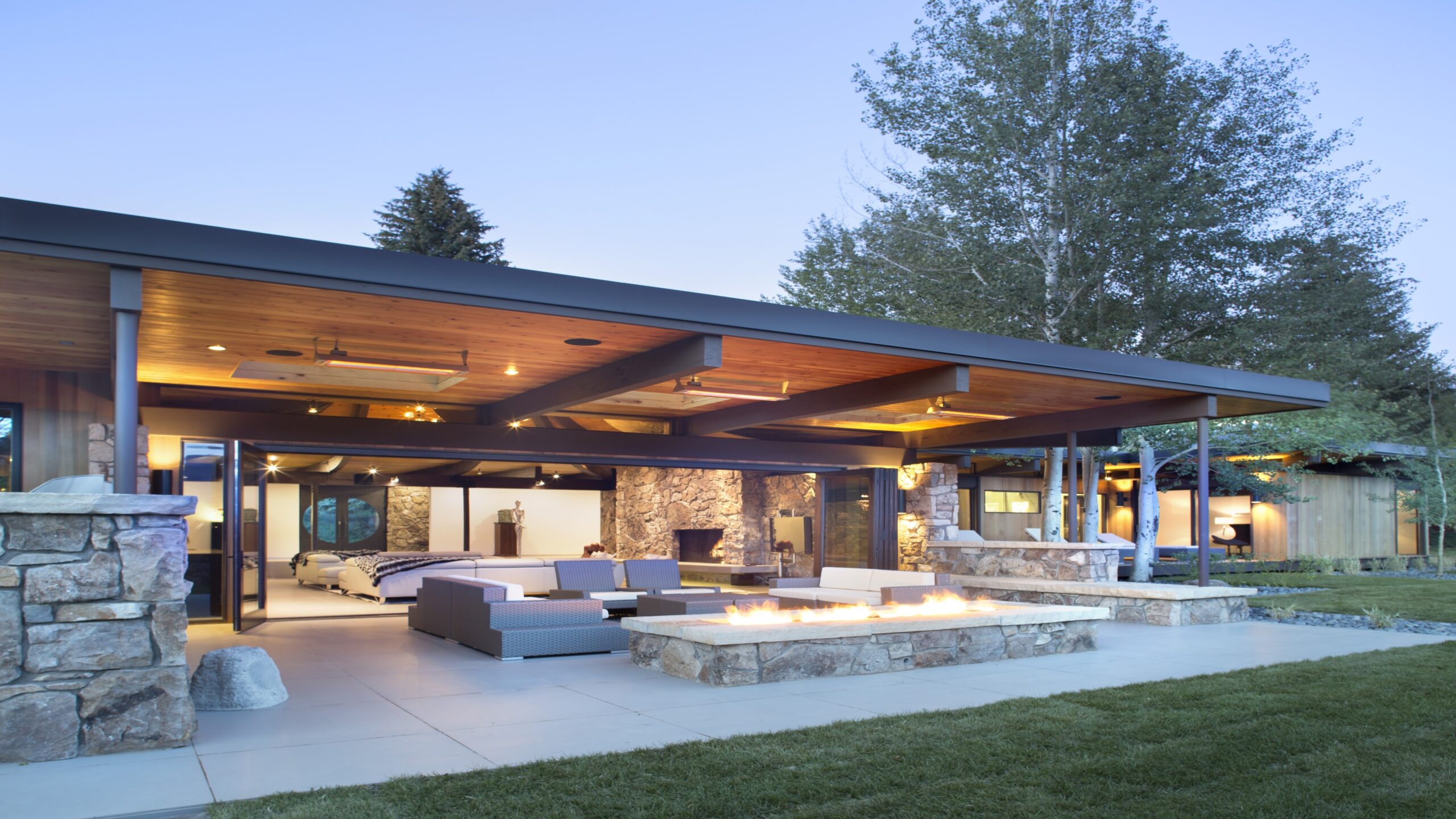 Mountain Estate with fire pit